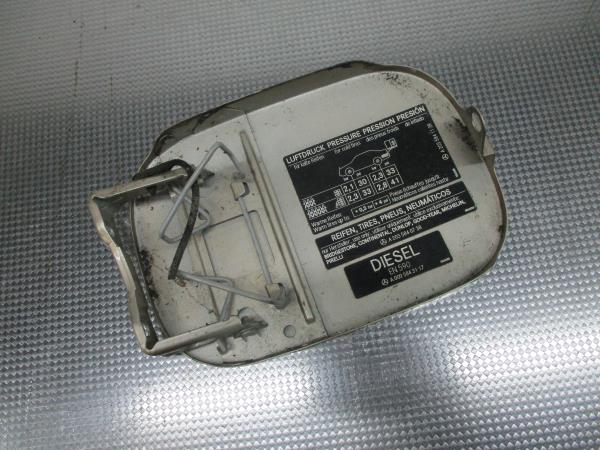 Tampa / Tampao Combustivel MERCEDES-BENZ C-CLASS (W203) | 00 - 07 Imagem-2 Tampa / Tampao Combustivel MERCEDES-BENZ C-CLASS (W203) | 00 - 07 Imagem-2