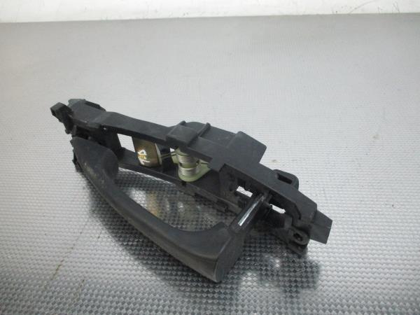 Puxador Exterior Tras Dto MERCEDES-BENZ C-CLASS (W203) | 00 - 07 Imagem-2 Puxador Exterior Tras Dto MERCEDES-BENZ C-CLASS (W203) | 00 - 07 Imagem-2