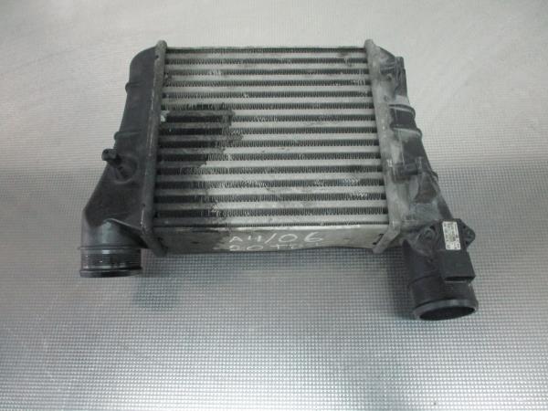 Radiador Intercooler AUDI A4 (8EC, B7) | 04 - 08 Imagem-3 Radiador Intercooler AUDI A4 (8EC, B7) | 04 - 08 Imagem-3