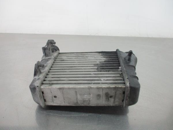 Radiador Intercooler AUDI A4 (8EC, B7) | 04 - 08 Imagem-4 Radiador Intercooler AUDI A4 (8EC, B7) | 04 - 08 Imagem-4