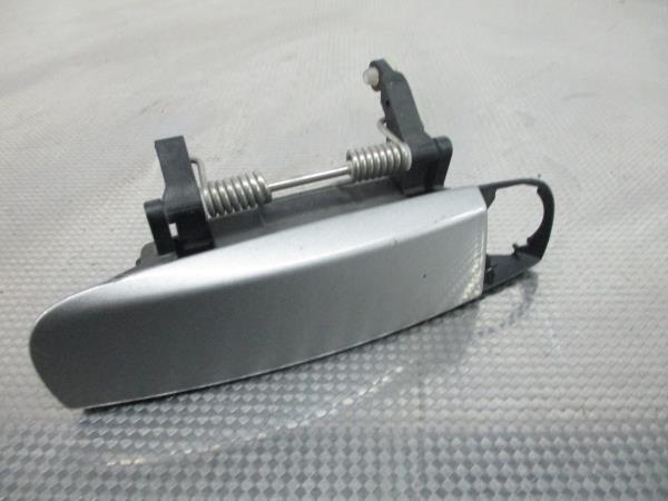 Puxador Exterior Frente Esq AUDI A4 (8E2, B6) | 00 - 05 Imagem-3 Puxador Exterior Frente Esq AUDI A4 (8E2, B6) | 00 - 05 Imagem-3