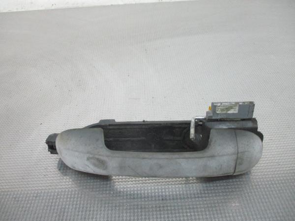 Puxador Exterior Frente Dto FORD TRANSIT CONNECT (P65_, P70_, P80_) | 02 - Imagem-1 Puxador Exterior Frente Dto FORD TRANSIT CONNECT (P65_, P70_, P80_) | 02 - Imagem-1