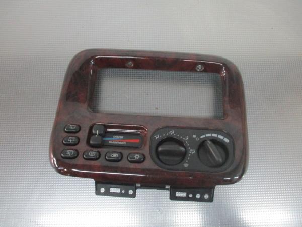 Comando Chaufagem CHRYSLER GRAND VOYAGER | 97 - 11 Imagem-1 Comando Chaufagem CHRYSLER GRAND VOYAGER | 97 - 11 Imagem-1