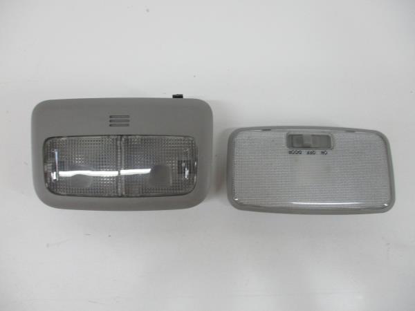 Plafonier TOYOTA YARIS (_P9_) | 05 - 14 Imagem-1 Plafonier TOYOTA YARIS (_P9_) | 05 - 14 Imagem-1