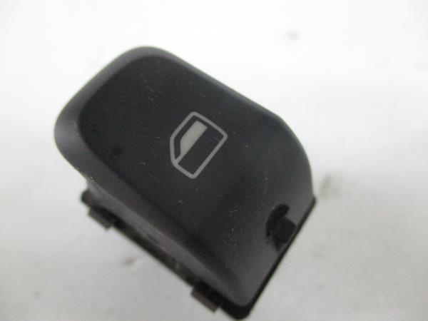 Comando/Interrutor/Botao Vidro Frente Dto AUDI A1 (8X1, 8XK) | 10 - 18 Imagem-1 Comando/Interrutor/Botao Vidro Frente Dto AUDI A1 (8X1, 8XK) | 10 - 18 Imagem-1