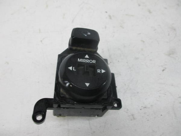 Interruptor / Botao (Espelhos) HYUNDAI i30 (FD) | 07 - 12 Imagem-2 Interruptor / Botao (Espelhos) HYUNDAI i30 (FD) | 07 - 12 Imagem-2