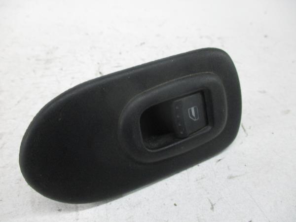 Comando/Interrutor/Botao Vidro Tras Dto SEAT LEON (1M1) | 99 - 06 Imagem-1 Comando/Interrutor/Botao Vidro Tras Dto SEAT LEON (1M1) | 99 - 06 Imagem-1