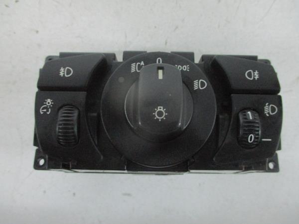 Comutador Luzes / Interrutor BMW 5 (E60) | 01 - 10 Imagem-1 Comutador Luzes / Interrutor BMW 5 (E60) | 01 - 10 Imagem-1