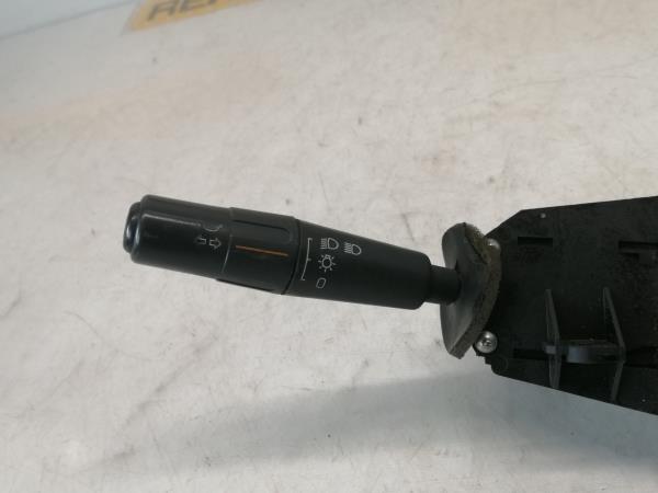 Comutador / Manete (Luzes/Piscas/Escovas/Fita) PEUGEOT 106 I (1A, 1C) | 91 - 96 Imagem-2 Comutador / Manete (Luzes/Piscas/Escovas/Fita) PEUGEOT 106 I (1A, 1C) | 91 - 96 Imagem-2