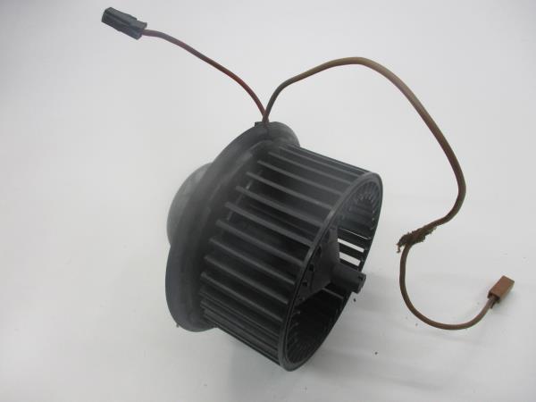 Motor Chaufagem VOLKSWAGEN GOLF III (1H1) | 91 - 98 Imagem-1 Motor Chaufagem VOLKSWAGEN GOLF III (1H1) | 91 - 98 Imagem-1