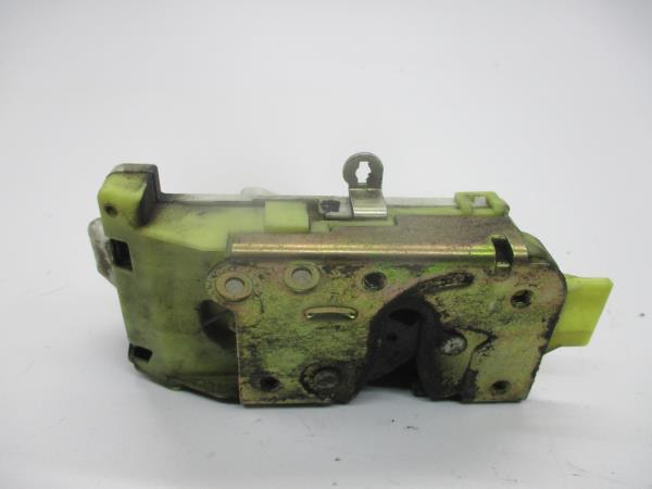 Fecho Porta Tras Esq FORD FOCUS Turnier (DNW) | 99 - 07 Imagem-3 Fecho Porta Tras Esq FORD FOCUS Turnier (DNW) | 99 - 07 Imagem-3