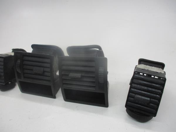 Arejador / Conduta Ar VOLKSWAGEN TRANSPORTER T5 Caixa (7HA, 7HH, 7EA, 7EH) | 03 - Imagem-2 Arejador / Conduta Ar VOLKSWAGEN TRANSPORTER T5 Caixa (7HA, 7HH, 7EA, 7EH) | 03 - Imagem-2
