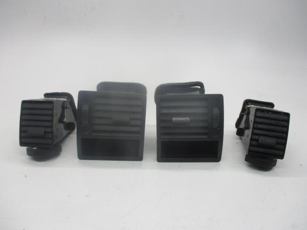 Arejador / Conduta Ar VOLKSWAGEN TRANSPORTER T5 Caixa (7HA, 7HH, 7EA, 7EH) | 03 - Imagem-3 Arejador / Conduta Ar VOLKSWAGEN TRANSPORTER T5 Caixa (7HA, 7HH, 7EA, 7EH) | 03 - Imagem-3