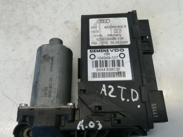 Motor Elevador Porta Tras Dto AUDI A2 (8Z0) | 00 - 05 Imagem-2 Motor Elevador Porta Tras Dto AUDI A2 (8Z0) | 00 - 05 Imagem-2