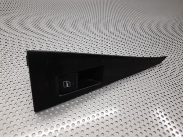 Comando/Interrutor/Botao Vidro Tras Esq SEAT LEON (1P1) | 05 - 13 Imagem-1 Comando/Interrutor/Botao Vidro Tras Esq SEAT LEON (1P1) | 05 - 13 Imagem-1