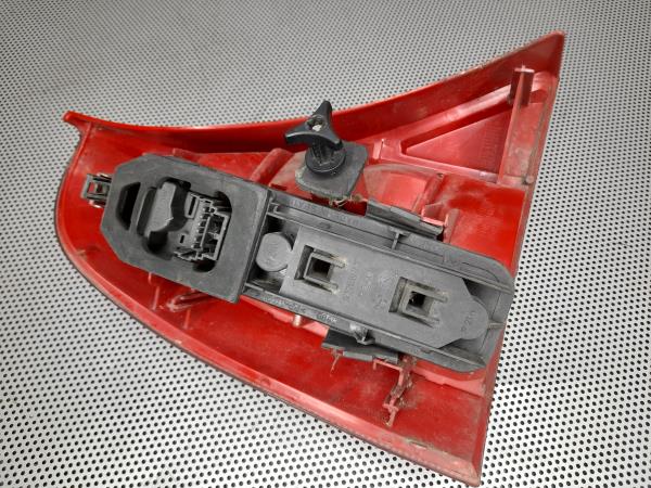 Farolim Dto RENAULT CLIO II Caixa (SB0/1/2_) | 98 - Imagem-3 Farolim Dto RENAULT CLIO II Caixa (SB0/1/2_) | 98 - Imagem-3