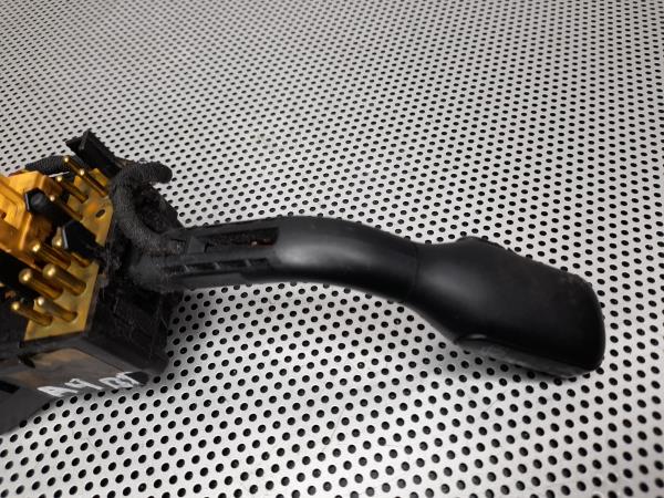 Comutador / Manete (Luzes/Piscas/Escovas/Fita) AUDI A4 Avant (8D5, B5) | 94 - 02 Imagem-3 Comutador / Manete (Luzes/Piscas/Escovas/Fita) AUDI A4 Avant (8D5, B5) | 94 - 02 Imagem-3