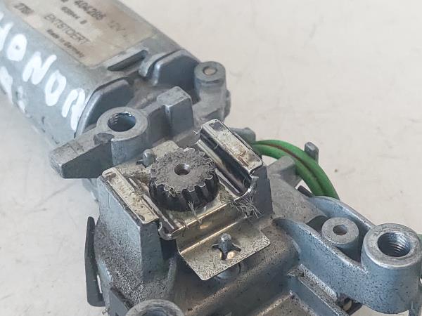 Motor Teto Abrir HONDA CIVIC VI Aerodeck (MB, MC) | 98 - 01 Imagem-1 Motor Teto Abrir HONDA CIVIC VI Aerodeck (MB, MC) | 98 - 01 Imagem-1