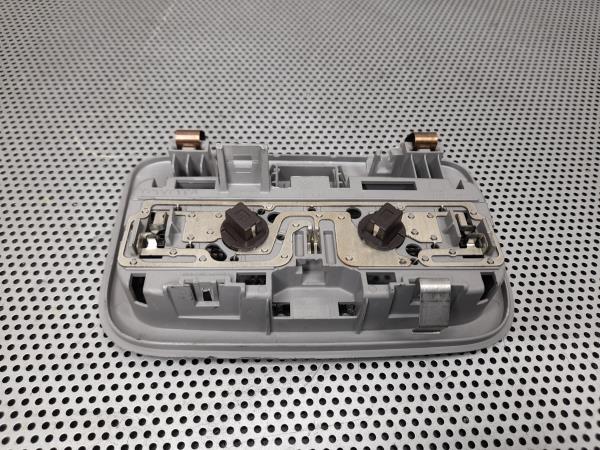 Plafonier TOYOTA YARIS (_P9_) | 05 - 14 Imagem-2 Plafonier TOYOTA YARIS (_P9_) | 05 - 14 Imagem-2