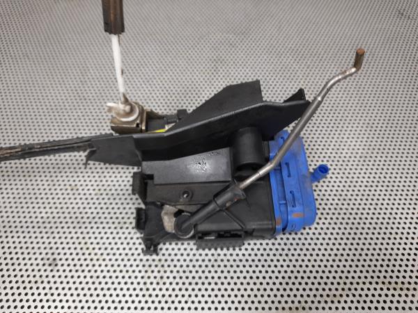 Fecho Porta Tras Esq AUDI A4 Avant (8D5, B5) | 94 - 02 Imagem-2 Fecho Porta Tras Esq AUDI A4 Avant (8D5, B5) | 94 - 02 Imagem-2