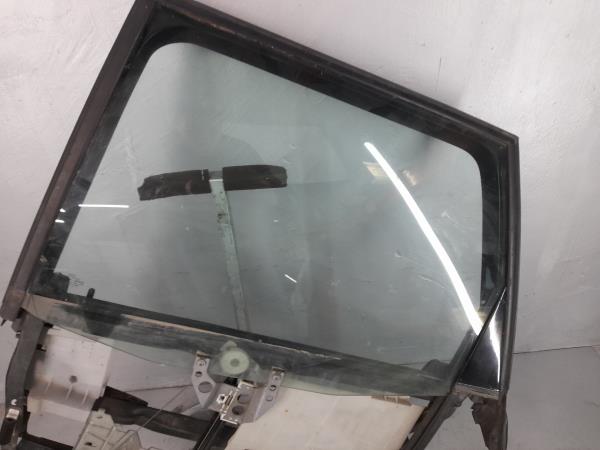 Elevador Tras Esq AUDI A4 Avant (8D5, B5) | 94 - 02 Imagem-2 Elevador Tras Esq AUDI A4 Avant (8D5, B5) | 94 - 02 Imagem-2