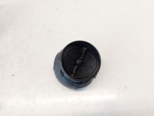Arejador / Conduta Ar SEAT IBIZA III (6L1) | 02 - 09 Imagem-1 Arejador / Conduta Ar SEAT IBIZA III (6L1) | 02 - 09 Imagem-1