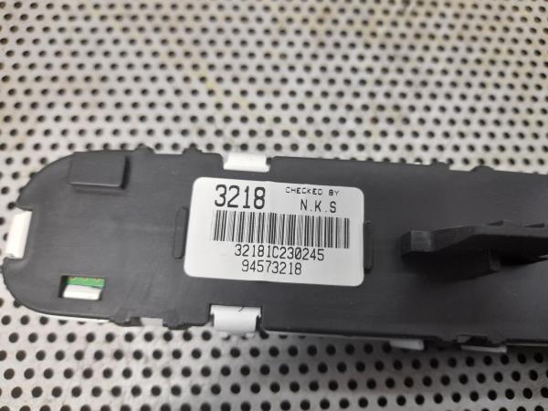 Display CHEVROLET SPARK (M300) | 09 - Imagem-3 Display CHEVROLET SPARK (M300) | 09 - Imagem-3