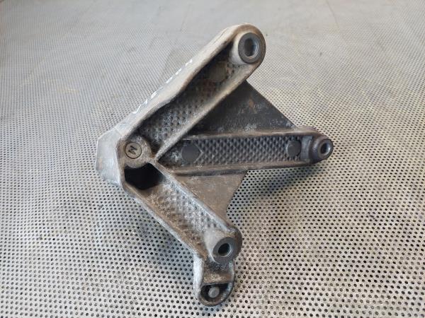 Apoio / Suporte Motor RENAULT CLIO III (BR0/1, CR0/1) | 05 - Imagem-2 Apoio / Suporte Motor RENAULT CLIO III (BR0/1, CR0/1) | 05 - Imagem-2