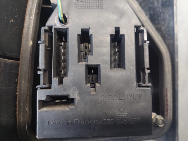 Farolim Dto VOLKSWAGEN PASSAT (3A2, 35I) | 88 - 97 Imagem-3 Farolim Dto VOLKSWAGEN PASSAT (3A2, 35I) | 88 - 97 Imagem-3