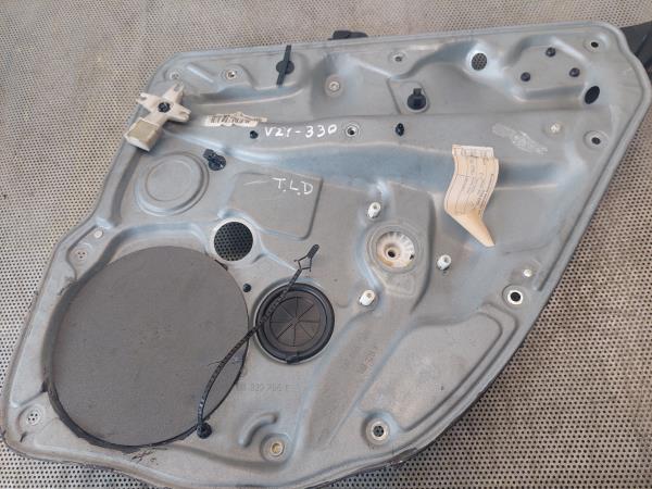 Elevador Tras Dto VOLKSWAGEN GOLF IV (1J1) | 97 - 07 Imagem-1 Elevador Tras Dto VOLKSWAGEN GOLF IV (1J1) | 97 - 07 Imagem-1