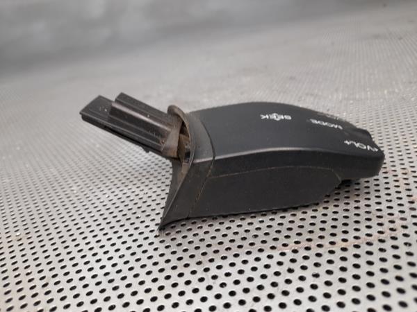 Comando Radio / Volante FORD TRANSIT CONNECT (P65_, P70_, P80_) | 02 -  Imagem-2