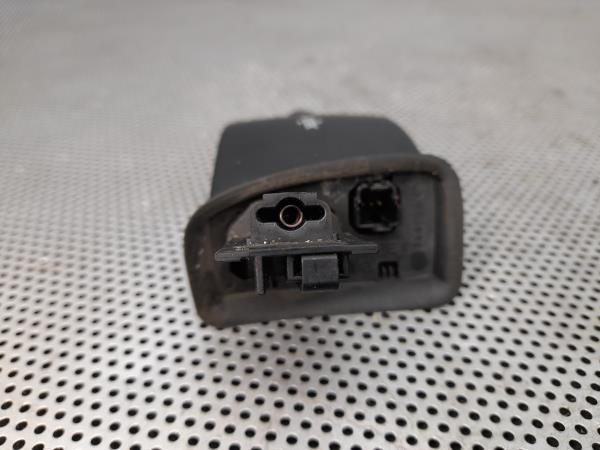 Comando Radio / Volante FORD TRANSIT CONNECT (P65_, P70_, P80_) | 02 -  Imagem-4