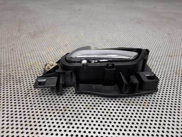 Puxador Interior Tras Esq CITROEN C3 Picasso (SH_) | 09 - Imagem-1 Puxador Interior Tras Esq CITROEN C3 Picasso (SH_) | 09 - Imagem-1