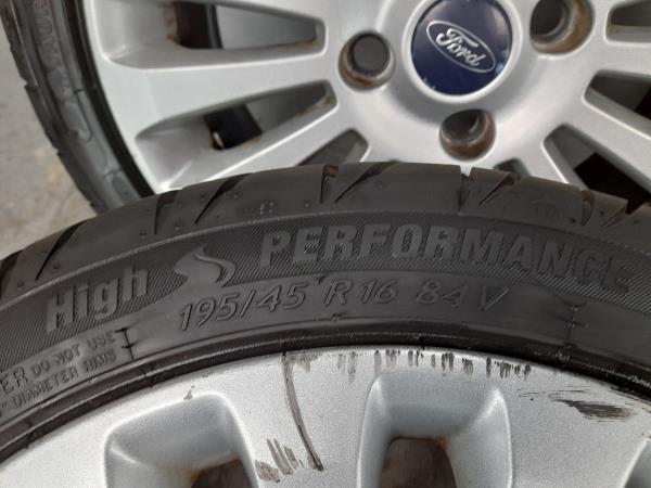 Jante Especial / Jantes Especiais FORD FIESTA VI (CB1, CCN) | 08 - Imagem-7 Jante Especial / Jantes Especiais FORD FIESTA VI (CB1, CCN) | 08 - Imagem-7