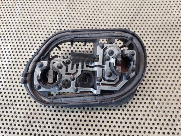 Suporte Lampadas Dto SEAT IBIZA III (6L1) | 02 - 09 Imagem-1 Suporte Lampadas Dto SEAT IBIZA III (6L1) | 02 - 09 Imagem-1