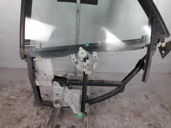 Elevador Tras Esq AUDI A4 (8D2, B5) | 94 - 01 Imagem-1 Elevador Tras Esq AUDI A4 (8D2, B5) | 94 - 01 Imagem-1