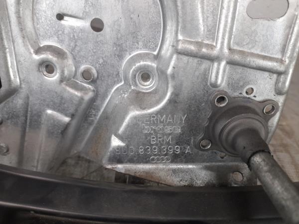 Elevador Tras Esq AUDI A4 (8D2, B5) | 94 - 01 Imagem-4 Elevador Tras Esq AUDI A4 (8D2, B5) | 94 - 01 Imagem-4