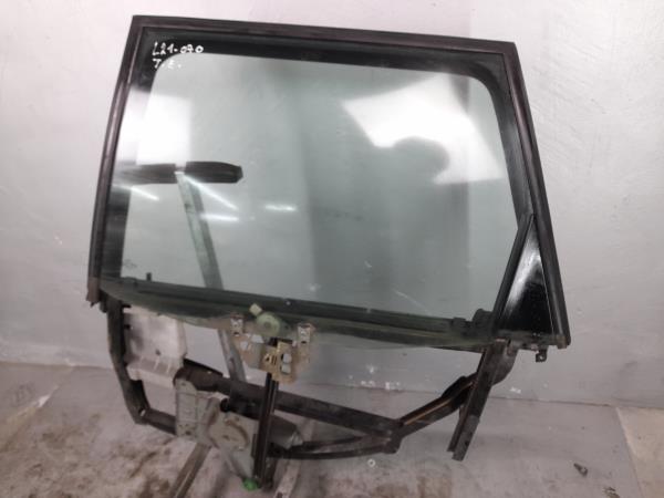 Elevador Tras Esq AUDI A4 Avant (8D5, B5) | 94 - 02 Imagem-1 Elevador Tras Esq AUDI A4 Avant (8D5, B5) | 94 - 02 Imagem-1