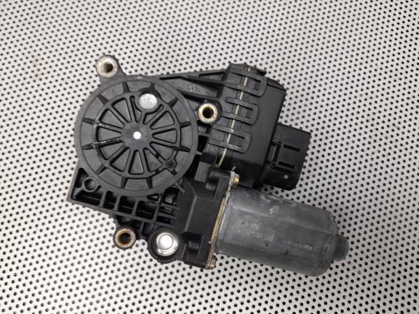 Motor Elevador Porta Frente Esq AUDI ALLROAD (4BH, C5) | 00 - 05 Imagem-4 Motor Elevador Porta Frente Esq AUDI ALLROAD (4BH, C5) | 00 - 05 Imagem-4
