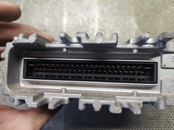 Centralina / Modulo Motor VOLKSWAGEN GOLF III (1H1) | 91 - 98 Imagem-2 Centralina / Modulo Motor VOLKSWAGEN GOLF III (1H1) | 91 - 98 Imagem-2