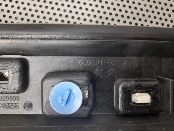 Friso / Frisos PEUGEOT 2008 I (CU_) | 13 - Imagem-5 Friso / Frisos PEUGEOT 2008 I (CU_) | 13 - Imagem-5