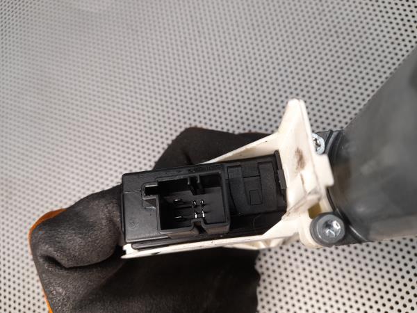 Motor Elevador Porta Tras Esq AUDI Q7 (4LB) | 06 - 16 Imagem-3 Motor Elevador Porta Tras Esq AUDI Q7 (4LB) | 06 - 16 Imagem-3