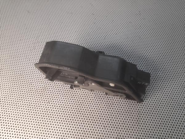Fecho Porta Tras Dto BMW 5 (E60) | 01 - 10 Imagem-5 Fecho Porta Tras Dto BMW 5 (E60) | 01 - 10 Imagem-5