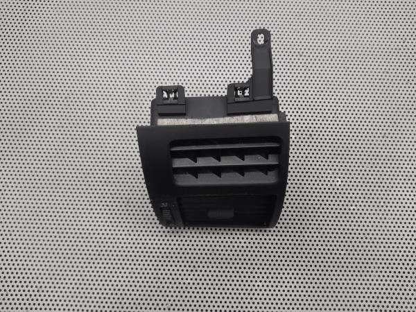 Arejador / Conduta Ar VOLKSWAGEN TOURAN (1T1, 1T2) | 03 - 10 Imagem-1 Arejador / Conduta Ar VOLKSWAGEN TOURAN (1T1, 1T2) | 03 - 10 Imagem-1