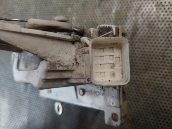 Fecho Porta Tras Dto FORD FOCUS Turnier (DNW) | 99 - 07 Imagem-3 Fecho Porta Tras Dto FORD FOCUS Turnier (DNW) | 99 - 07 Imagem-3