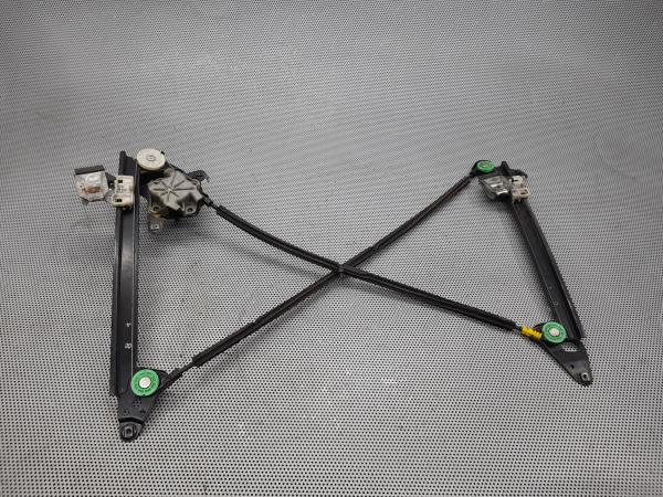 Elevador Tras Esq VOLKSWAGEN SHARAN (7M8, 7M9, 7M6) | 95 - 10 Imagem-4 Elevador Tras Esq VOLKSWAGEN SHARAN (7M8, 7M9, 7M6) | 95 - 10 Imagem-4