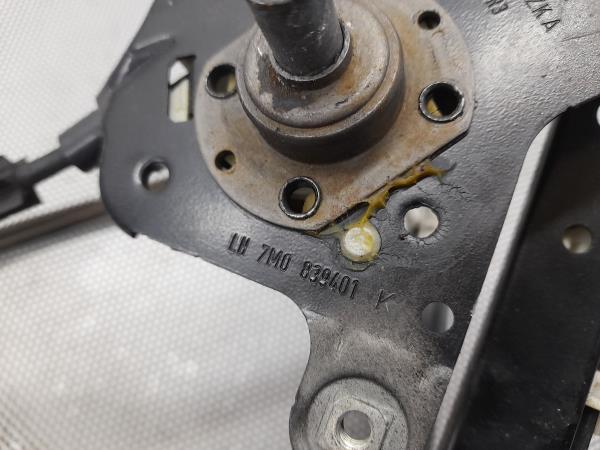 Elevador Tras Esq VOLKSWAGEN SHARAN (7M8, 7M9, 7M6) | 95 - 10 Imagem-5 Elevador Tras Esq VOLKSWAGEN SHARAN (7M8, 7M9, 7M6) | 95 - 10 Imagem-5