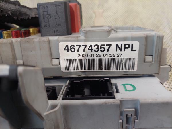 Caixa Fusiveis FIAT PUNTO (188_) | 99 - 12 Imagem-2 Caixa Fusiveis FIAT PUNTO (188_) | 99 - 12 Imagem-2