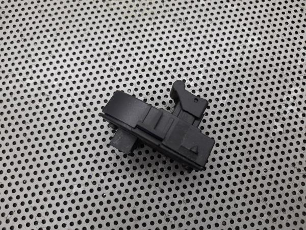 Comando/Interrutor/Botao Vidro Frente Esq ALFA ROMEO 159 (939_) | 05 - 12 Imagem-1 Comando/Interrutor/Botao Vidro Frente Esq ALFA ROMEO 159 (939_) | 05 - 12 Imagem-1