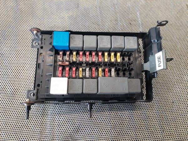 Caixa Fusiveis FIAT TIPO (160_) | 87 - 97 Imagem-1 Caixa Fusiveis FIAT TIPO (160_) | 87 - 97 Imagem-1